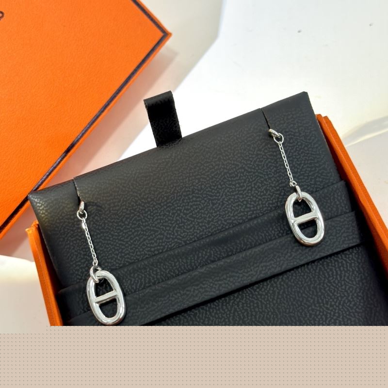 H**mes earrings